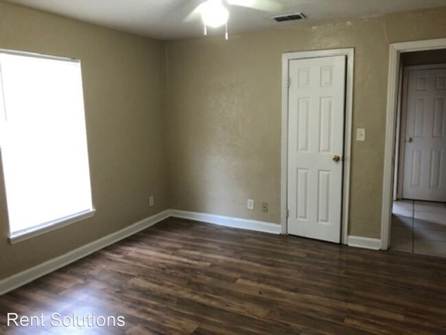 Foto del edificio - 3 br, 1 bath House - 2220 Melrose Avenue S...