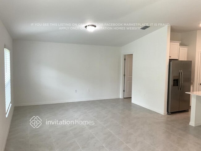 Building Photo - 1352 Abscott St