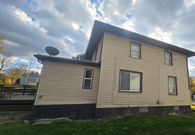 Foto del edificio - 540 Blaine Ave