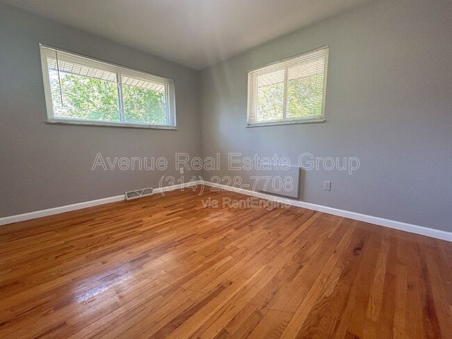 Foto del edificio - 3219 Buder Ct