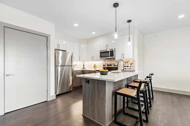 Building Photo - 8133 Bergenline Ave