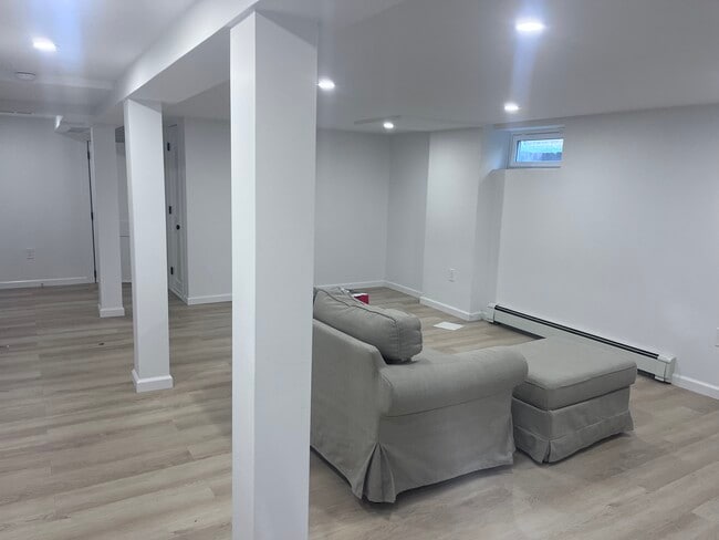 Foto del edificio - 1007 Russell St