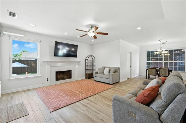 Foto del edificio - 1314 Pinehurst Dr
