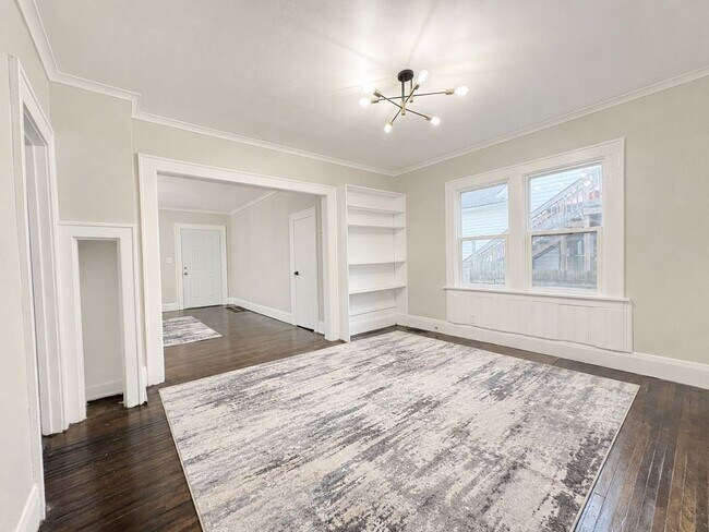 Building Photo - 1309 Idaho St