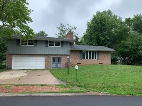 Building Photo - 1738 Westhaven Dr