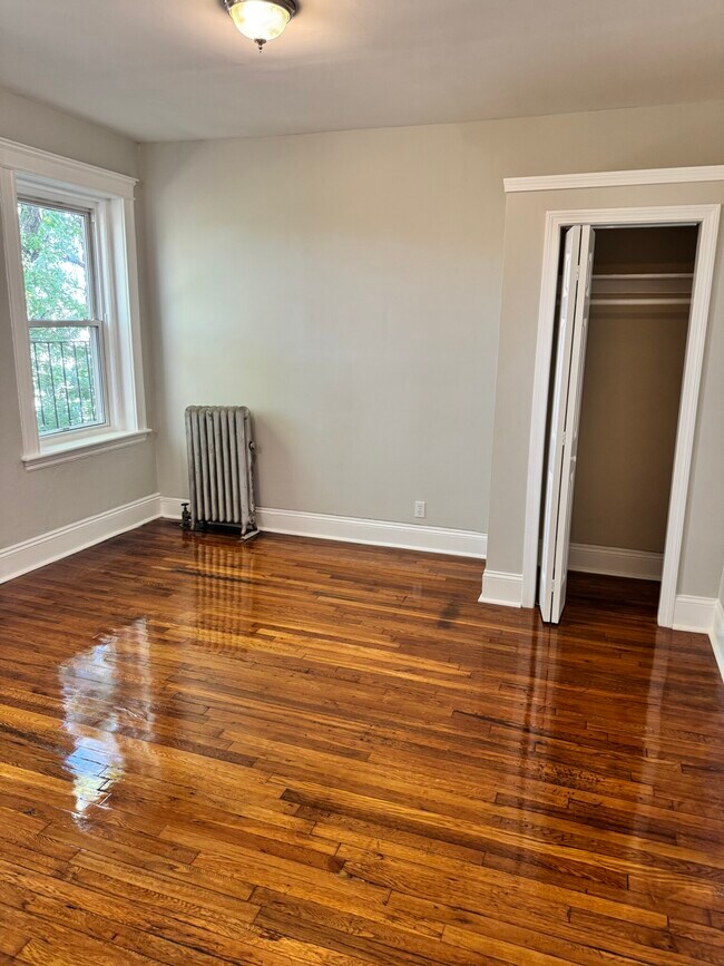 Foto del edificio - 1193 Commonwealth Ave