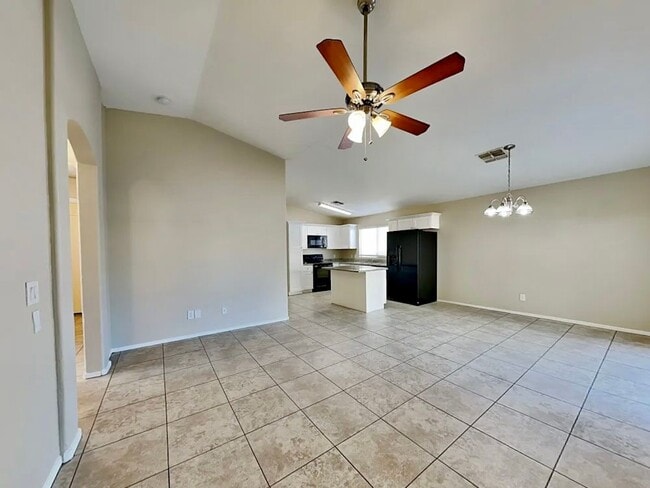 Building Photo - 6030 W Illini St