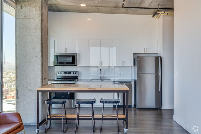 3BR, 3BA - 1,226SF - Kenect