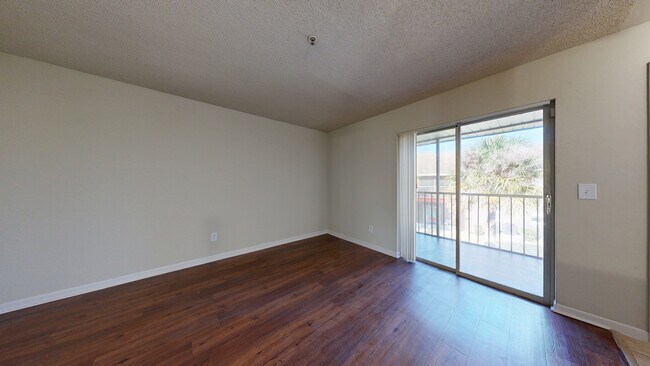 Interior Photo - Alafaya Woods