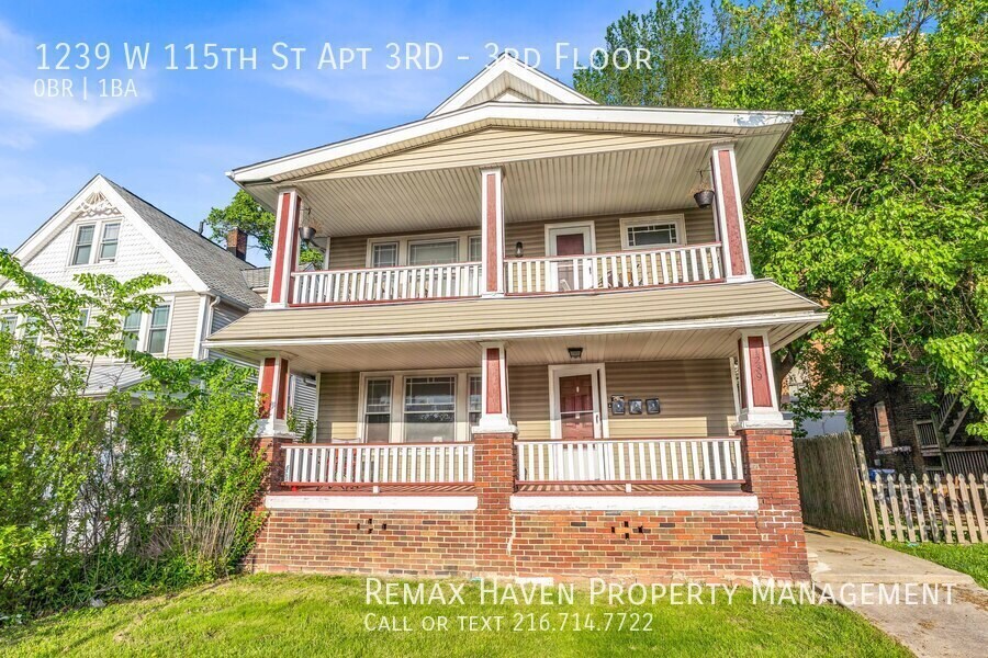 Primary Photo - 1239 W 115th St
