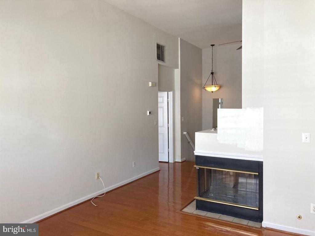 11407 Gate Hill Pl, Reston, VA 20194 Room for Rent in Reston, VA