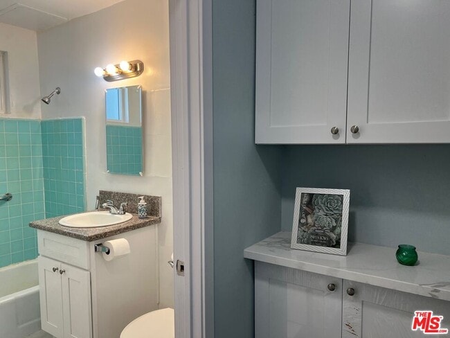 Building Photo - 2023 Reservoir St