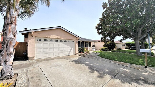 Building Photo - 3 br, 2 bath House - 4730 Delores Drive