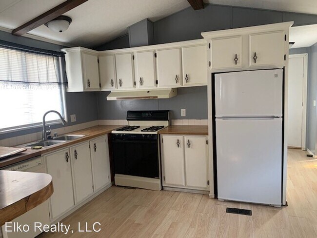Building Photo - 3 br, 2 bath House - 211 Bush Street