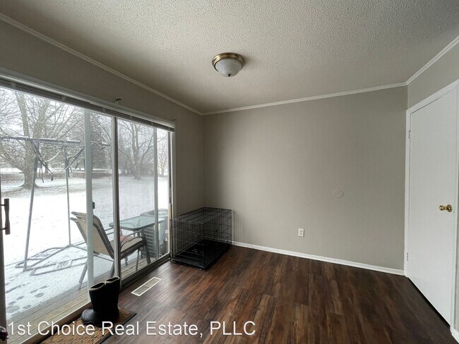Building Photo - 2 br, 1 bath House - 308 W Vermontville Hwy