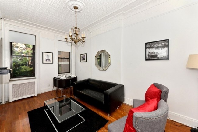 Foto del edificio - 251 E 49th St