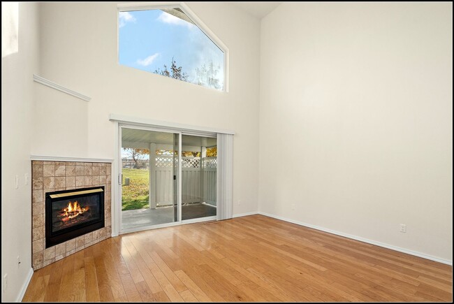 Building Photo - 5541 S Adonis Pl