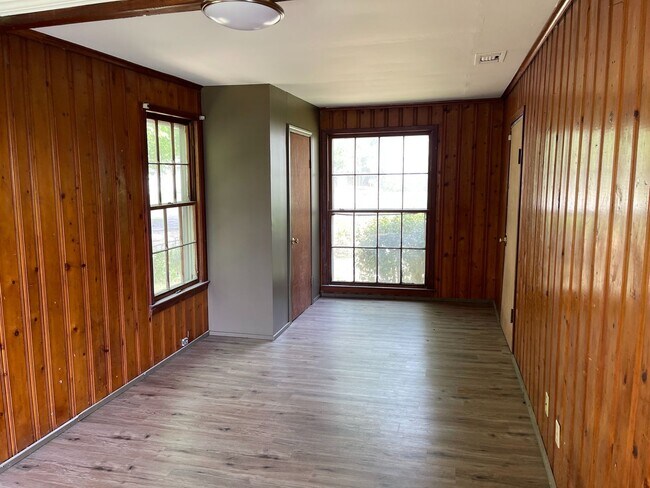 Foto del edificio - 2741 Essex St