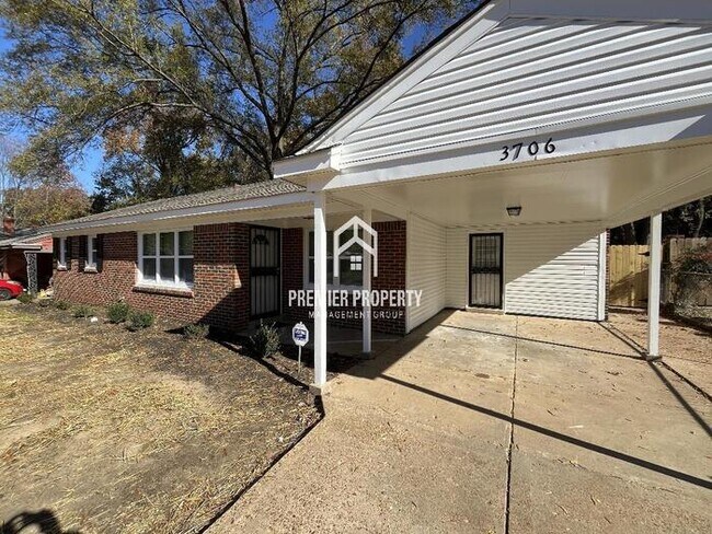 Foto del edificio - 3706 Bedford Ln