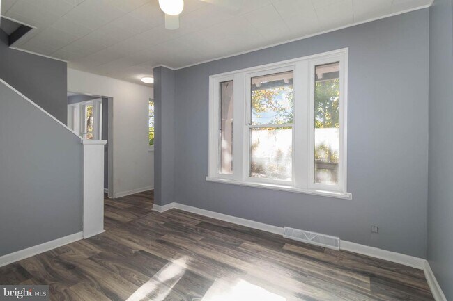 Foto del edificio - 1515 S Cameron St