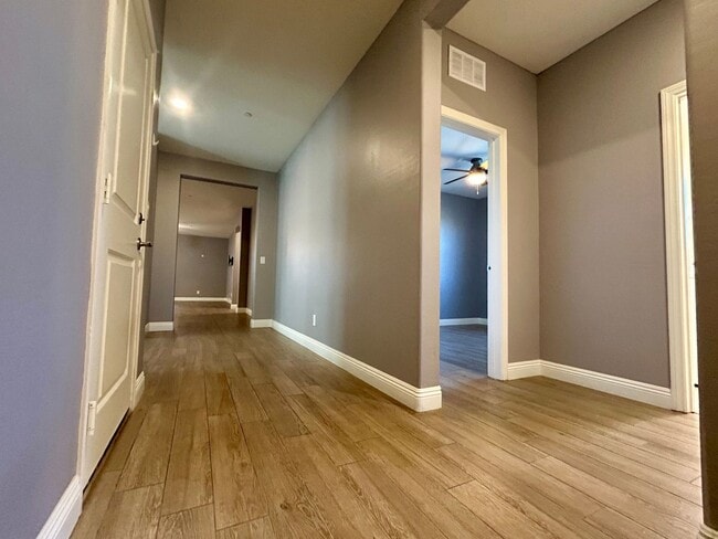 Building Photo - Beautiful single-story home located in Inspirada.