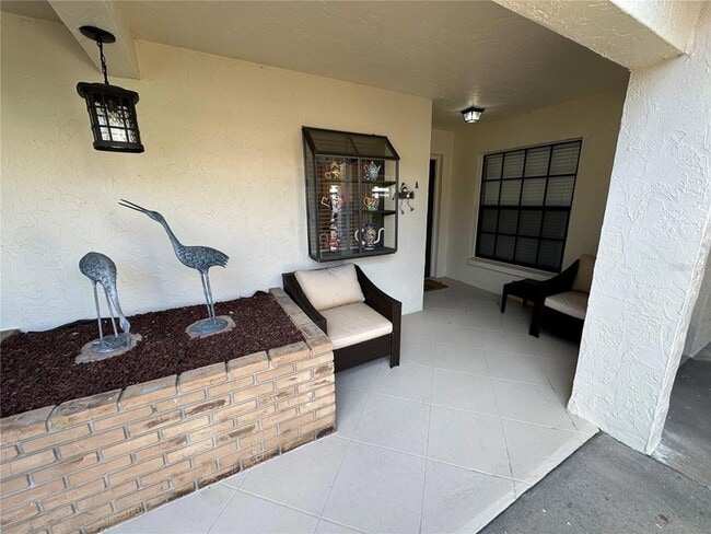 Building Photo - 760 Avenida Estancias