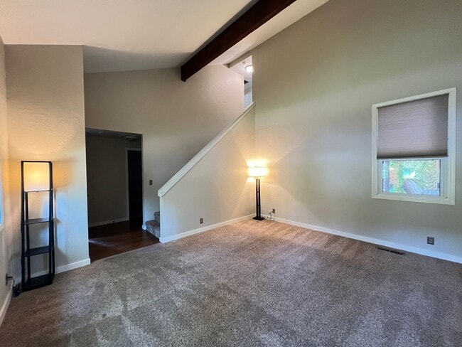 Building Photo - Elegant Four Bedroom Home