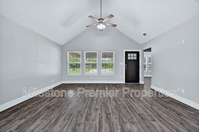Foto del edificio - 701 S Binkley St