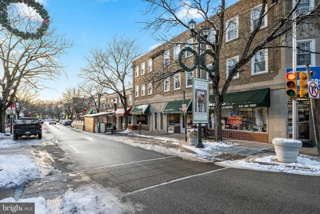 Building Photo - 36 N Narberth Ave