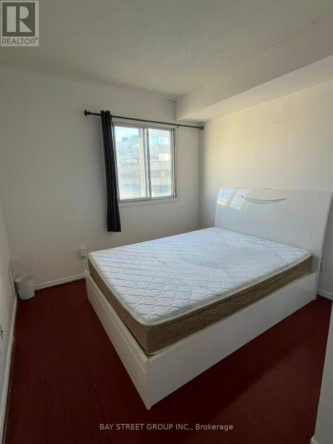 Photo du bâtiment - 208 - 2351 KENNEDY ROAD