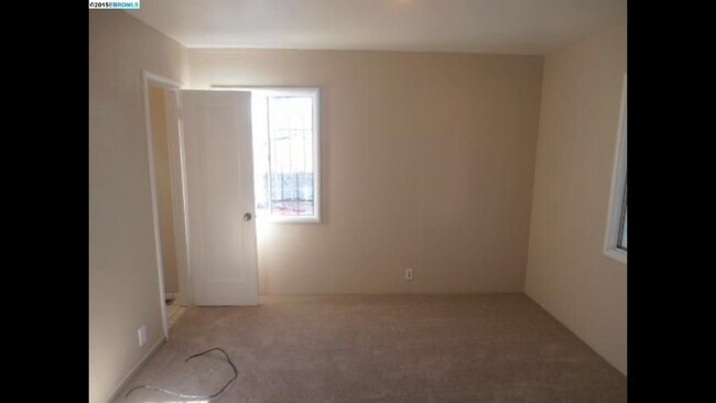 Building Photo - 5335 Bancroft Ave