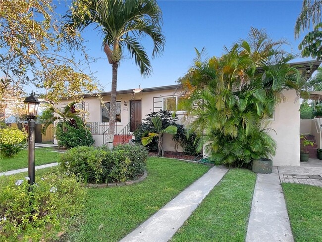 Foto del edificio - 7910 SW 17th Terrace