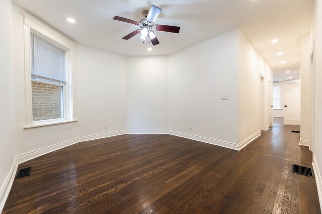 Foto del edificio - 1511 W Garfield Blvd