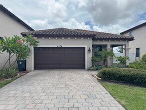 Building Photo - 4474 Buena Tara Dr