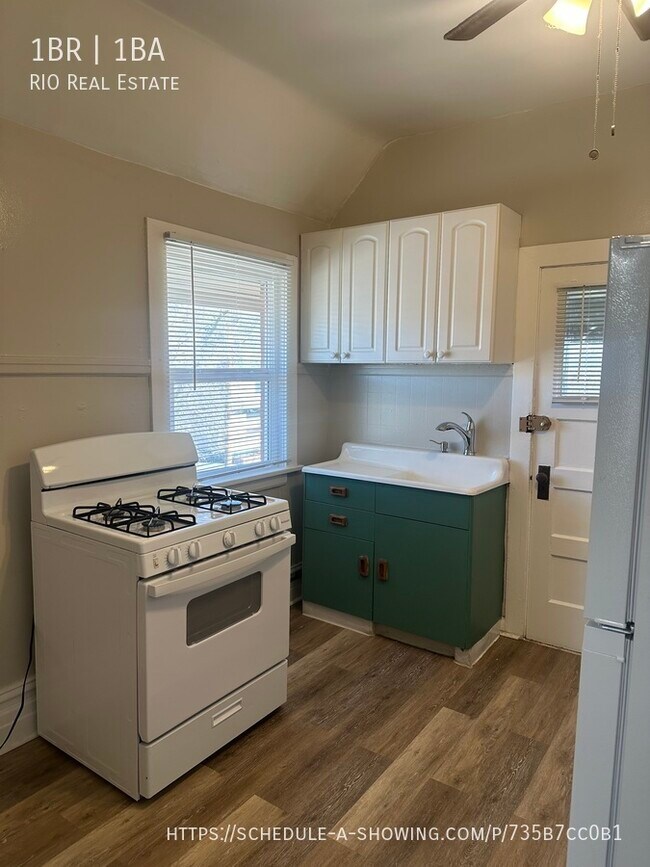 Foto del edificio - Must See One Bedroom in Baker Neighborhood!!