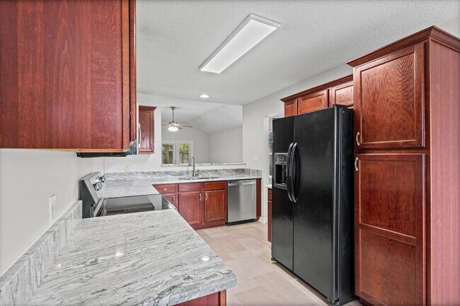 Foto del edificio - 2074 Spring Grove S