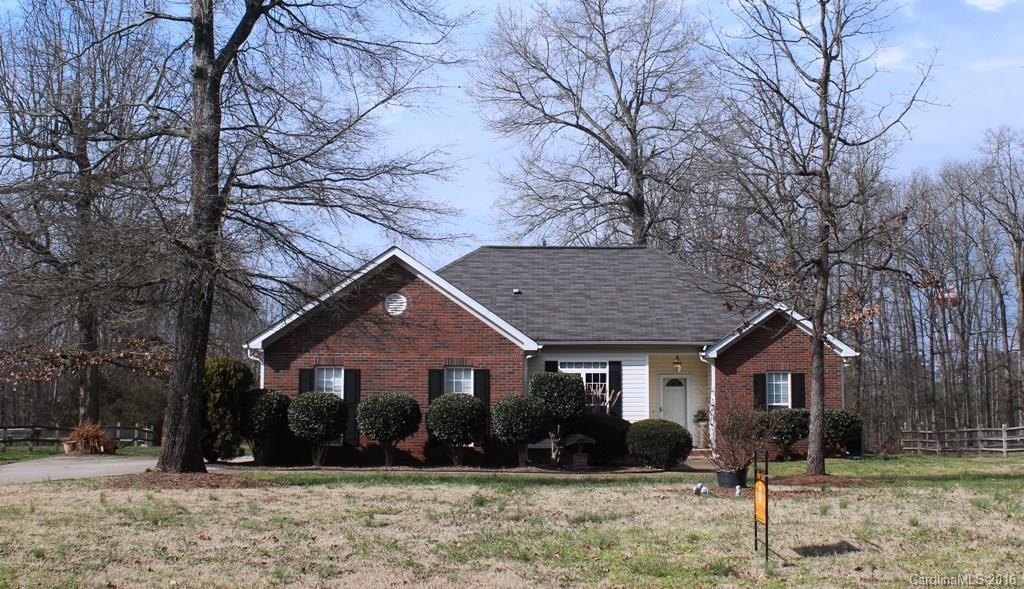 Primary Photo - 4216 Rogers Rd