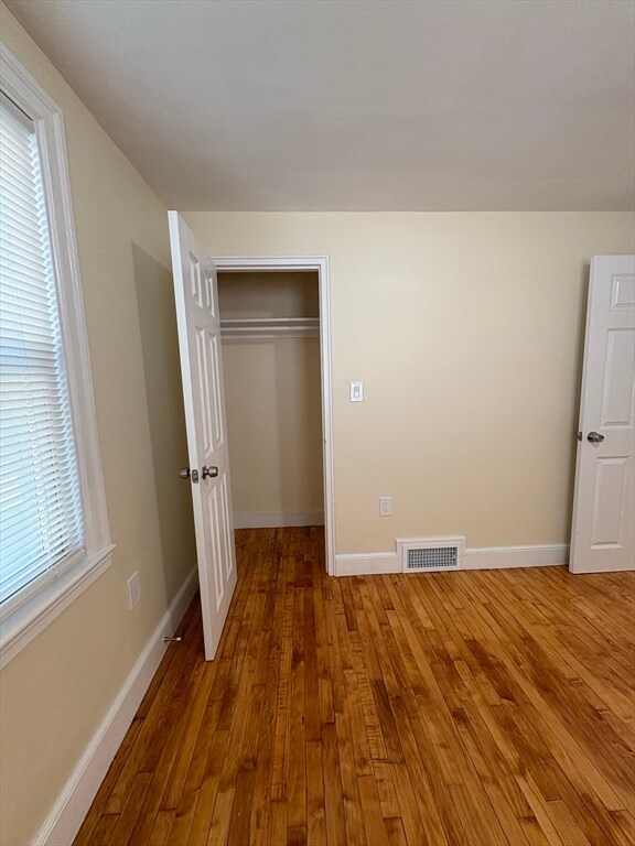 Building Photo - 84 Gladeside Terrace