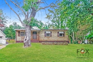 Building Photo - 610 Belfast Dr