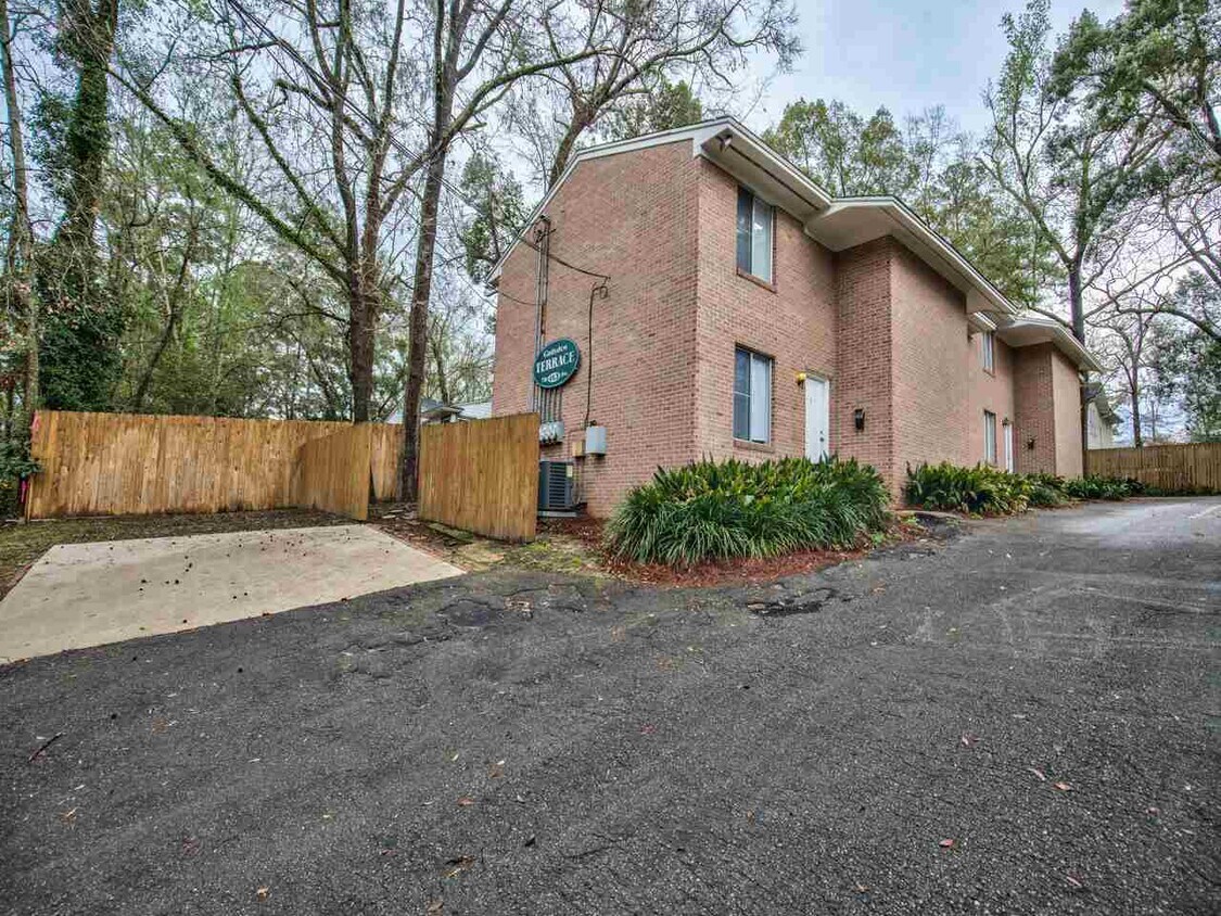 Foto principal - 413 E 7th Ave