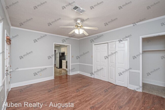 Building Photo - 3 br, 2 bath House - 1705 Johns Road