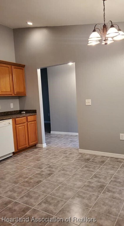 Foto del edificio - 3712 Wild Violet Ave