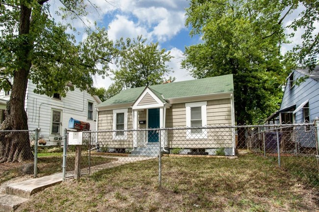Building Photo - 1840 Genessee Ave