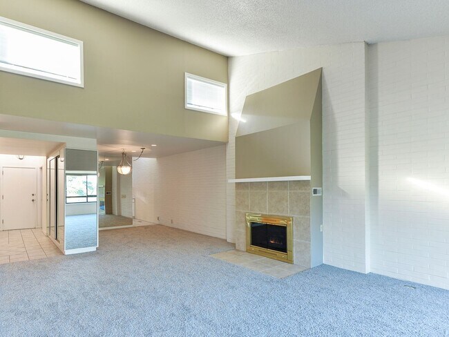 Foto del edificio - South Seattle - Amazing Views - Top Floor ...