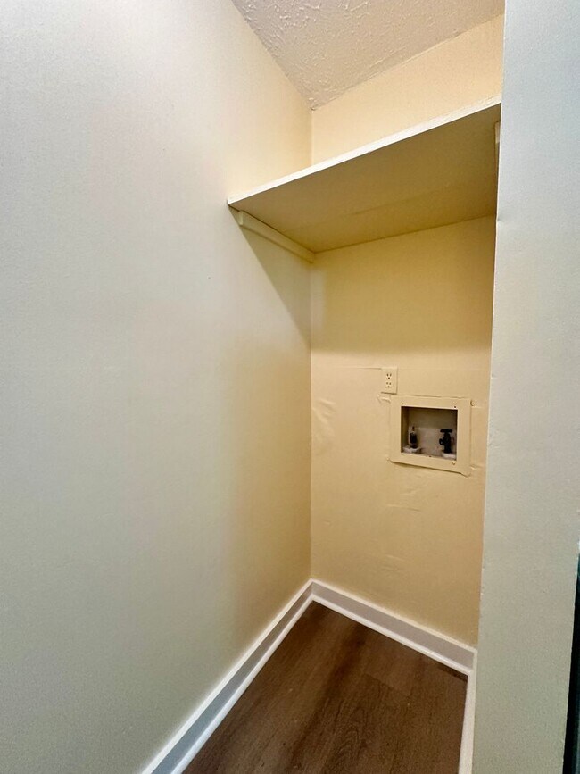 Foto del edificio - Charming 2bedroom in Nashville