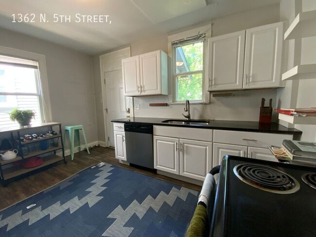 Foto del edificio - 1362 N 5th St