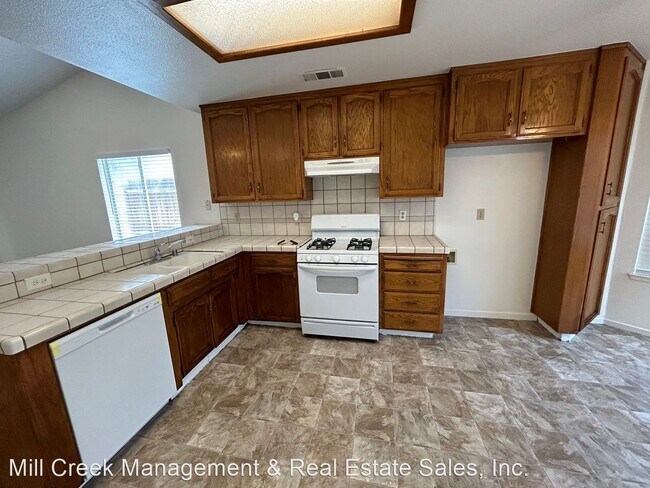 Foto del edificio - 3 br, 2 bath House - 316 S. Sumter