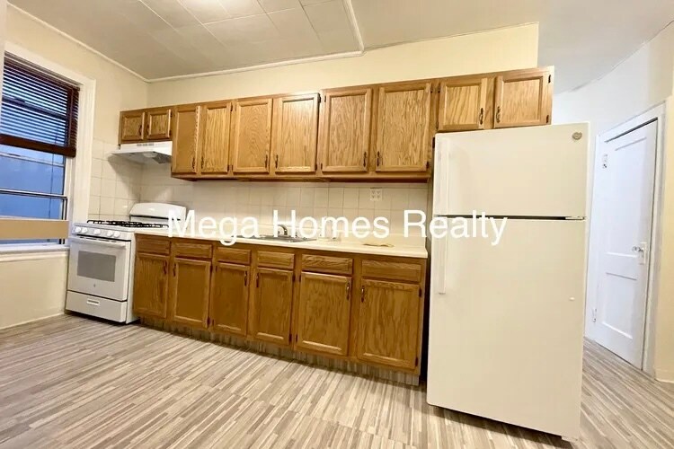 Foto principal - 3257 46th St
