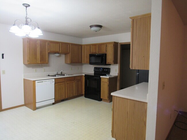 Foto del edificio - 469 Haymes Ct