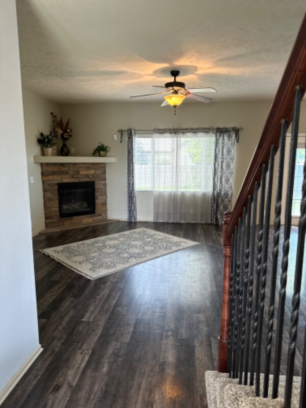 Building Photo - 13710 Williamsburg Dr
